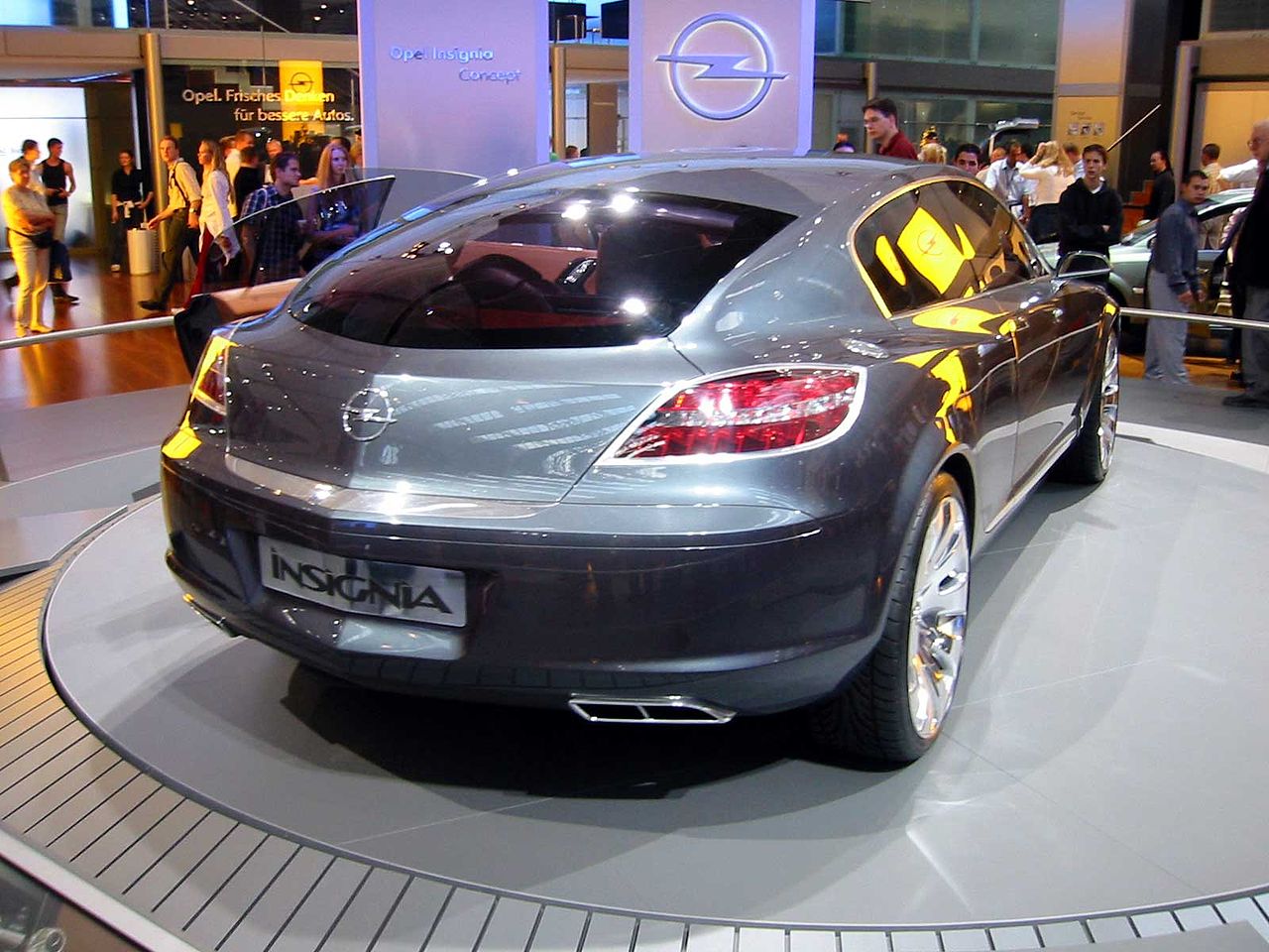 Opel INSIGNIA
